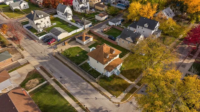 $400,000 | 401 South 18th Avenue, Maywood, IL 60153