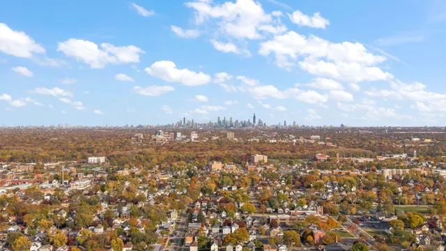 $400,000 | 401 South 18th Avenue, Maywood, IL 60153