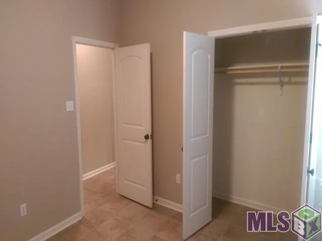 $2,000 | 717 Greenwich Drive, Baton Rouge, LA 70820