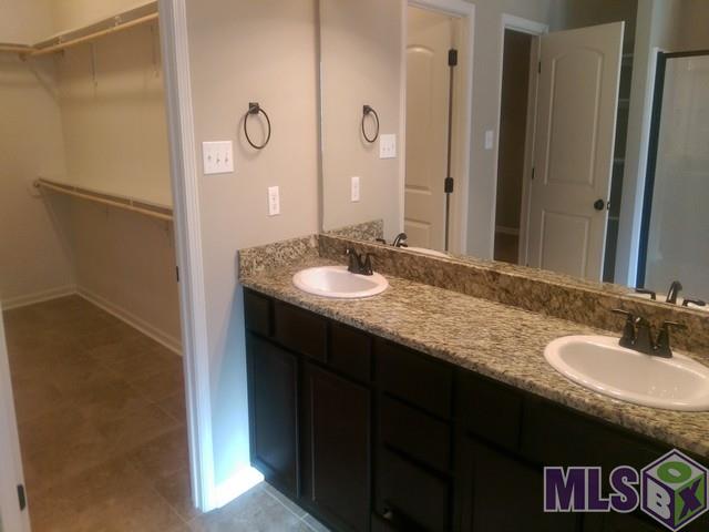 717 Greenwich Drive Baton Rouge, LA 70820 - Photo 8 of 12