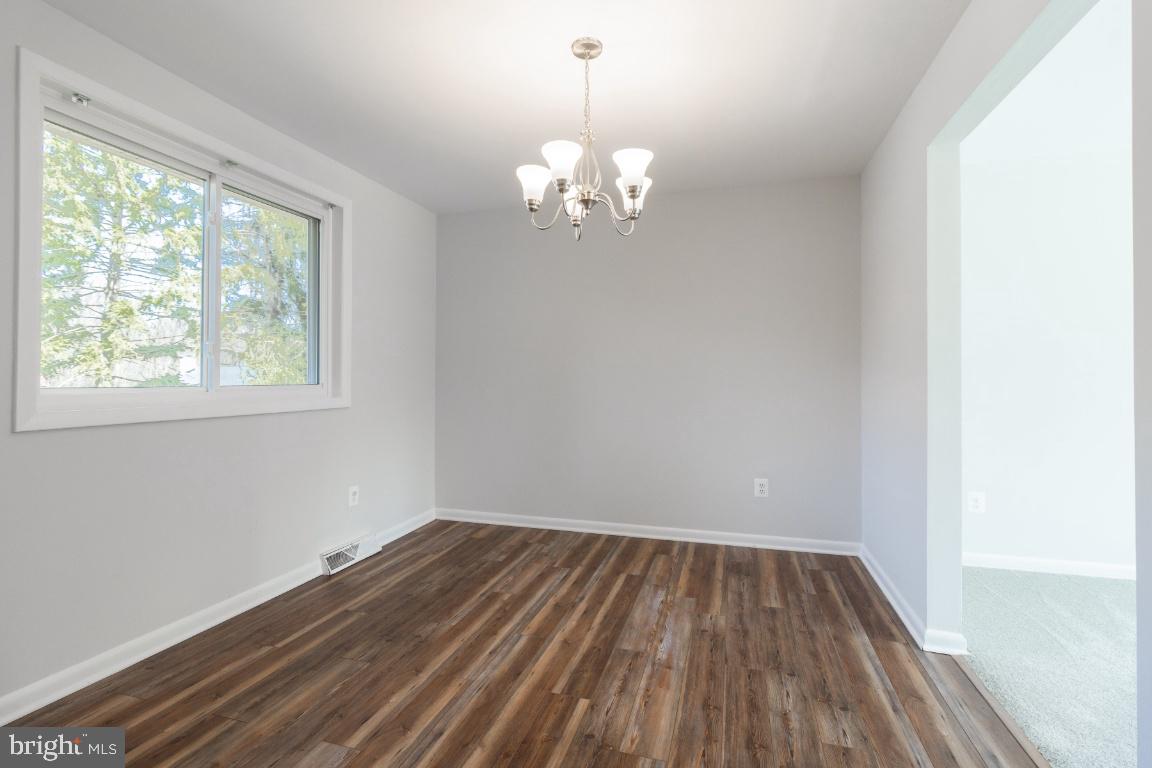 16118 Kenny Road Laurel, MD 20707 - Photo 10 of 46 dining room