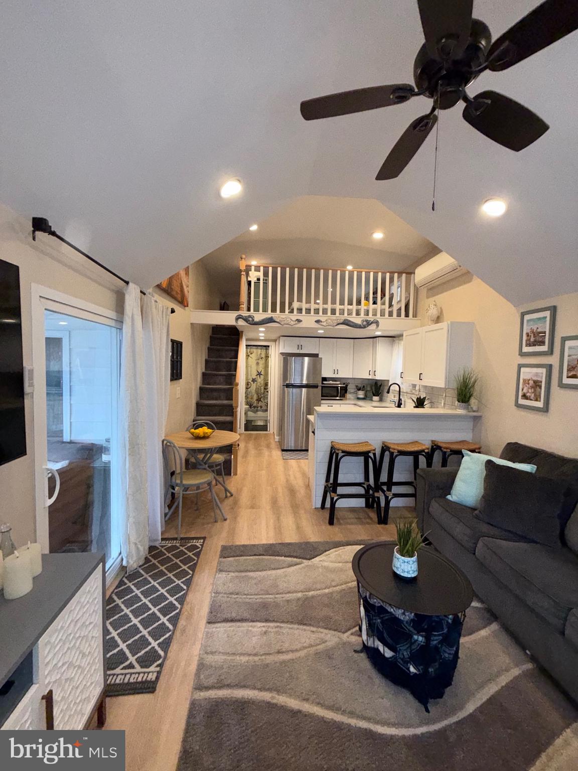 515 Corsons Tavern Road, Unit D22 Ocean View, NJ 08230 - Photo 4 of 18 living room