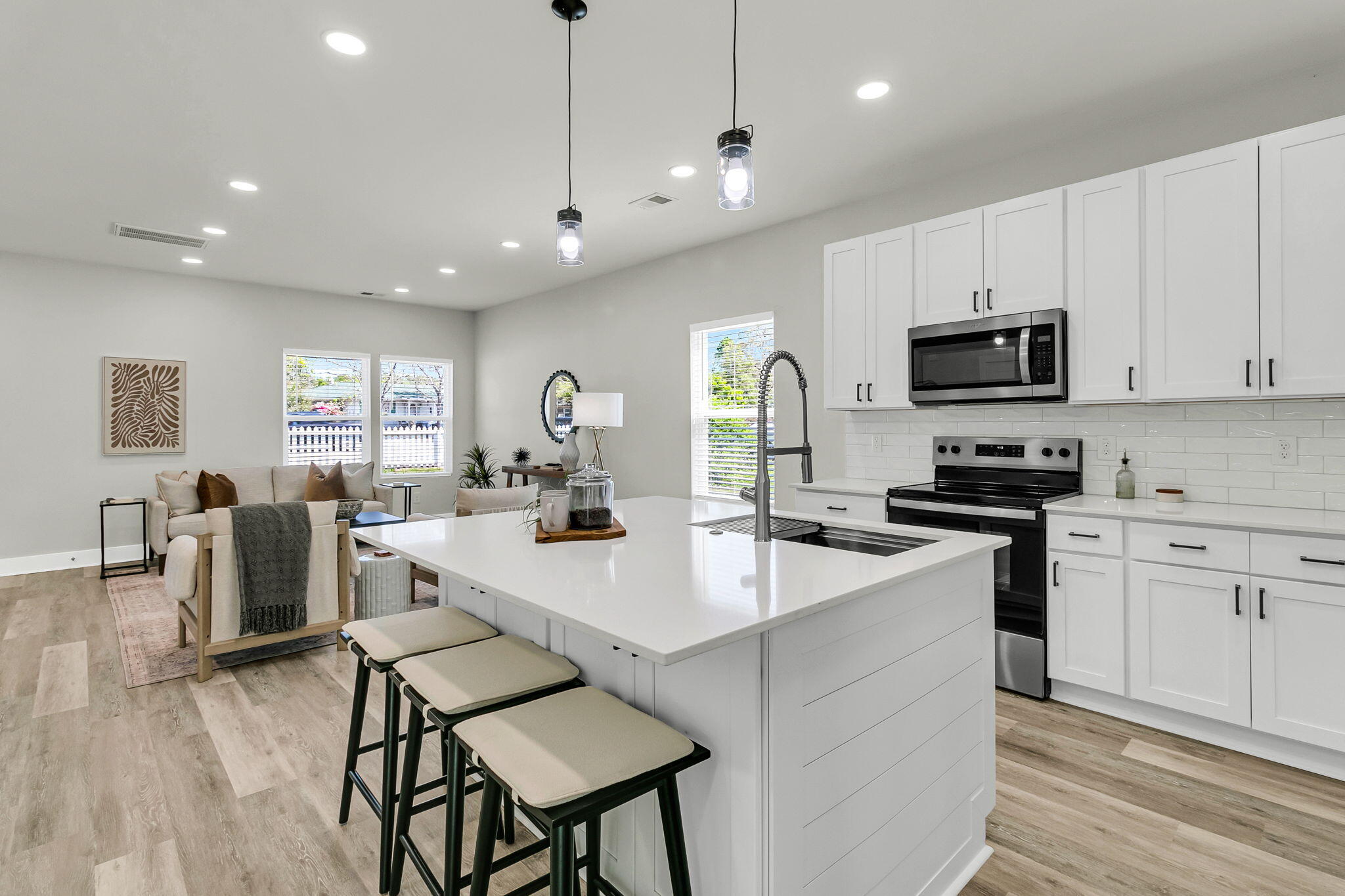 5889 North Rhett Avenue Hanahan, SC 29410 - Photo 14 of 31 Chef's Kitchen