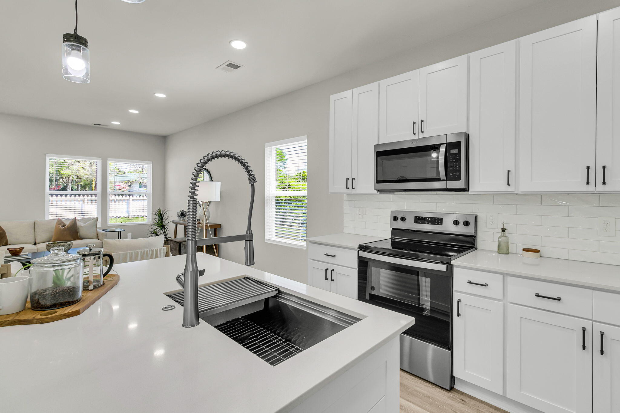 5889 North Rhett Avenue Hanahan, SC 29410 - Photo 17 of 31 Kitchen Island