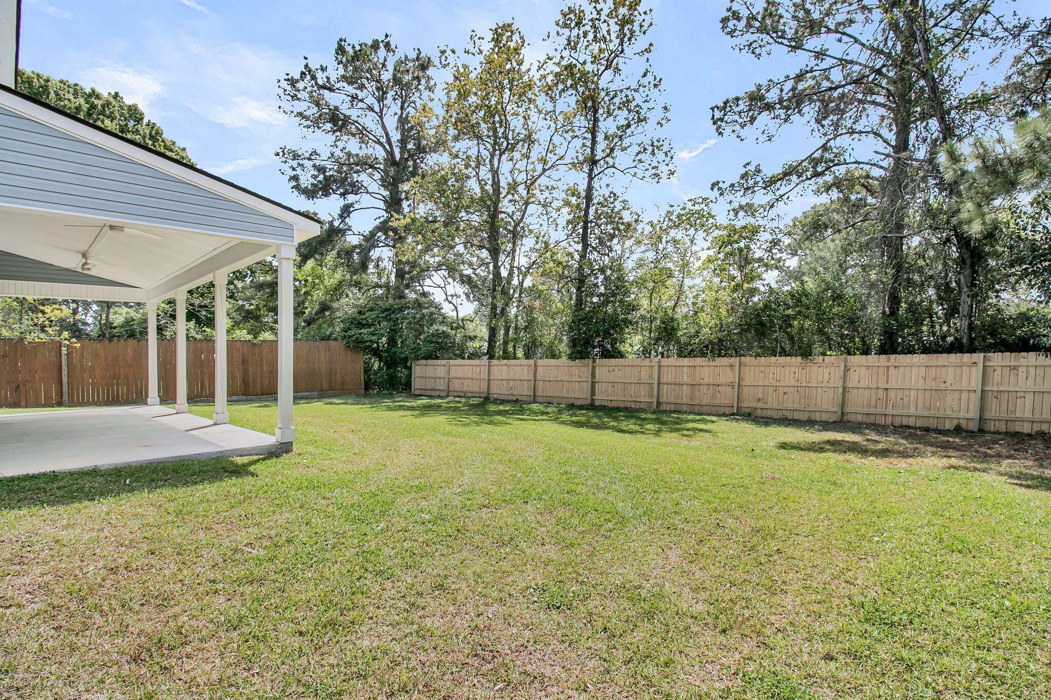 5889 North Rhett Avenue Hanahan, SC 29410 - Photo 28 of 31 Large Yard