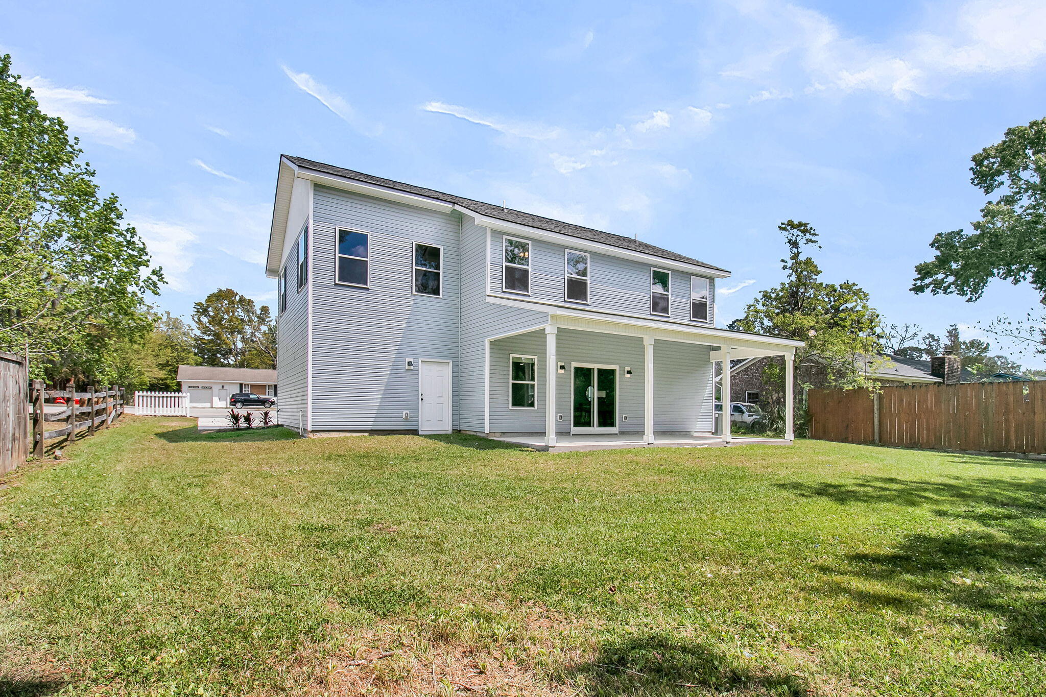 5889 North Rhett Avenue Hanahan, SC 29410 - Photo 29 of 31 5889 N Rhett Ave