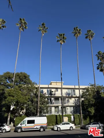 $8,699 | 843 4th Street, Unit 207, Santa Monica, CA 90403