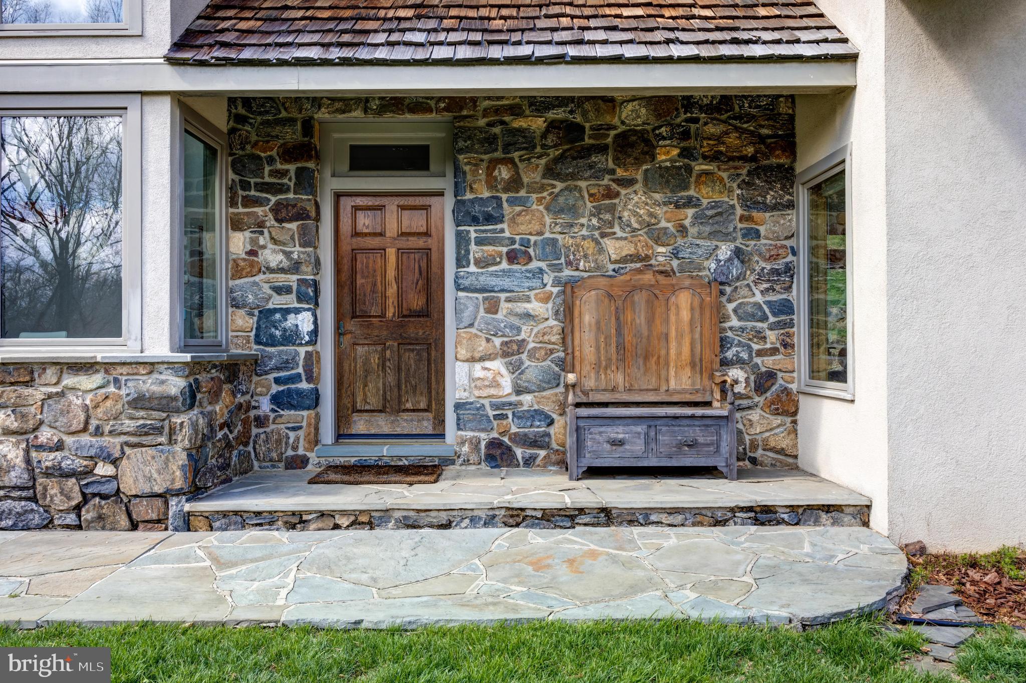 994 Garrett Mill Road Newtown Square, PA 19073 - Photo 3 of 52