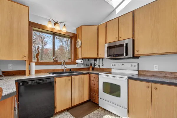$450,000 | 17099 Sierra Drive, Big Rapids, MI 49307