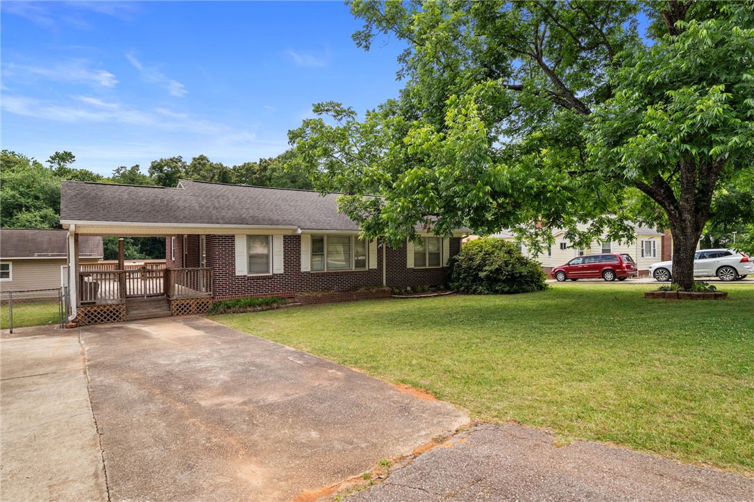 222 Whiten Road Anderson, SC 29621 - Photo 4 of 32