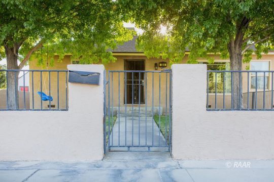 304 North Balsam Street Ridgecrest, CA 93555 - Photo 3 of 31 Gallery Image 3