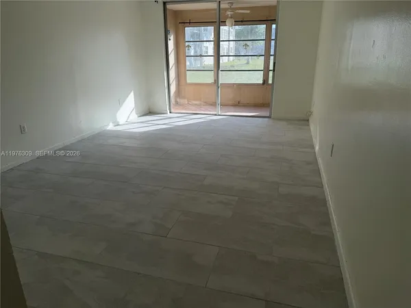 $1,475 | 8100 Sunrise Lakes Boulevard, Unit 108, Sunrise, FL 33322