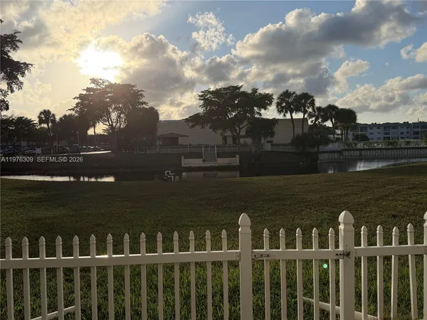 $1,475 | 8100 Sunrise Lakes Boulevard, Unit 108, Sunrise, FL 33322