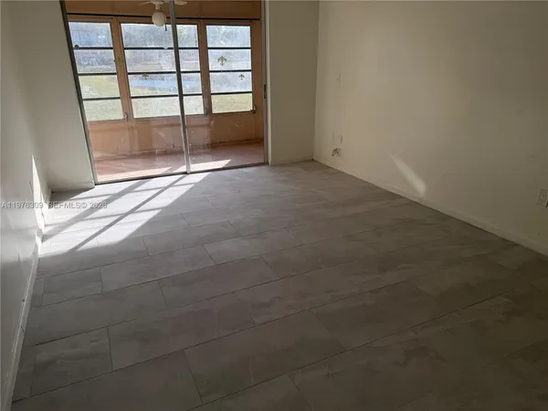 $1,475 | 8100 Sunrise Lakes Boulevard, Unit 108, Sunrise, FL 33322