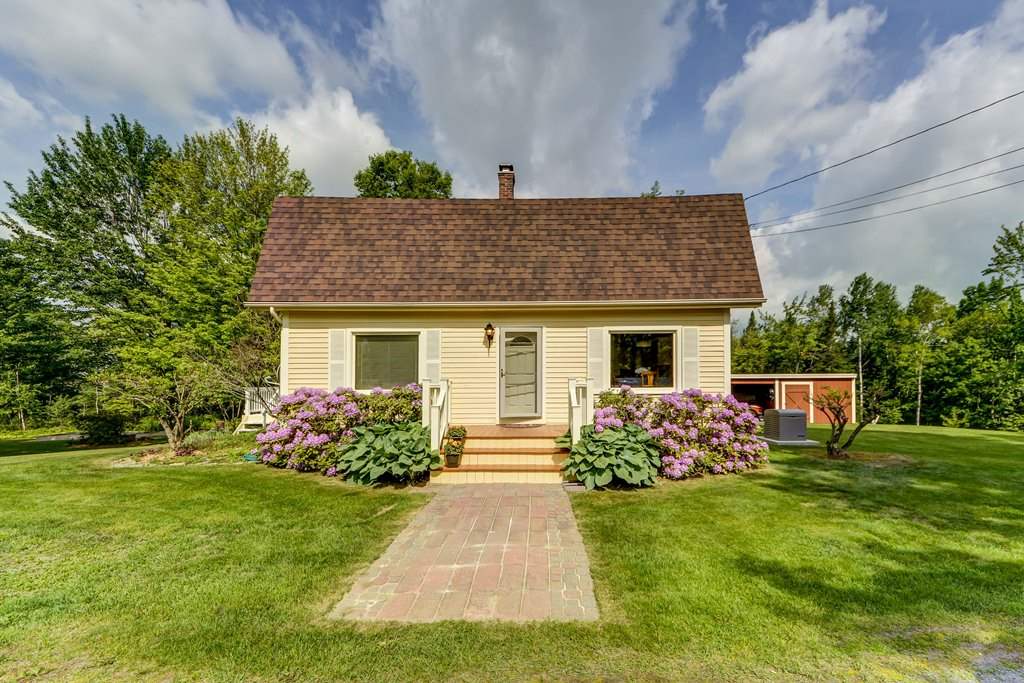 1873 Maple Street Bethlehem, NH 03574 - Photo 2 of 34 Gallery Image 2