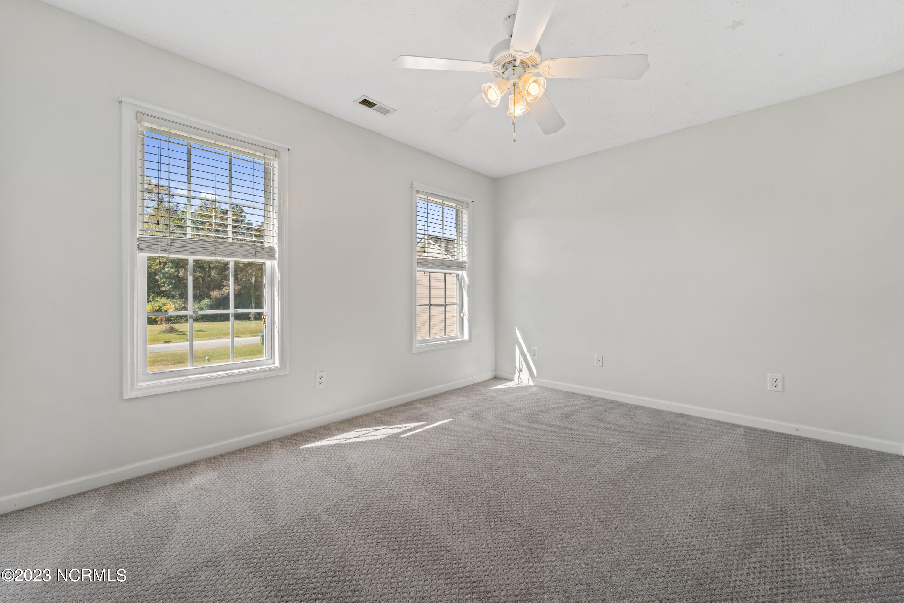 172 East Ridge Court Jacksonville, NC 28540 - Photo 14 of 33