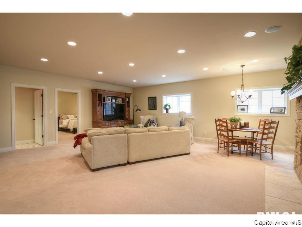 1 Timber Ridge Rochester, IL 62563 - Photo 29 of 36