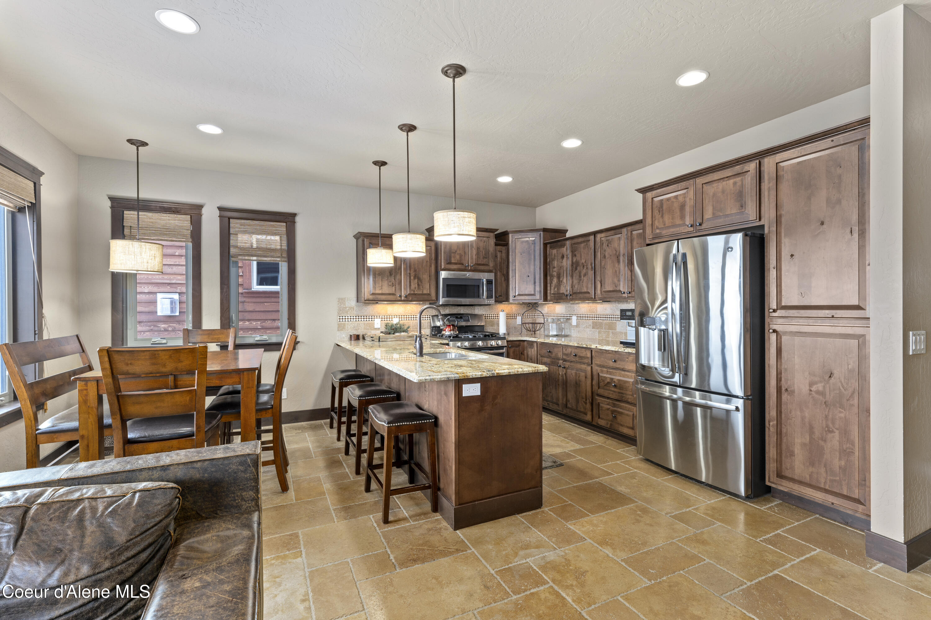 135 Chutes Lane Sandpoint, ID 83864 - Photo 7 of 53 SOM06658