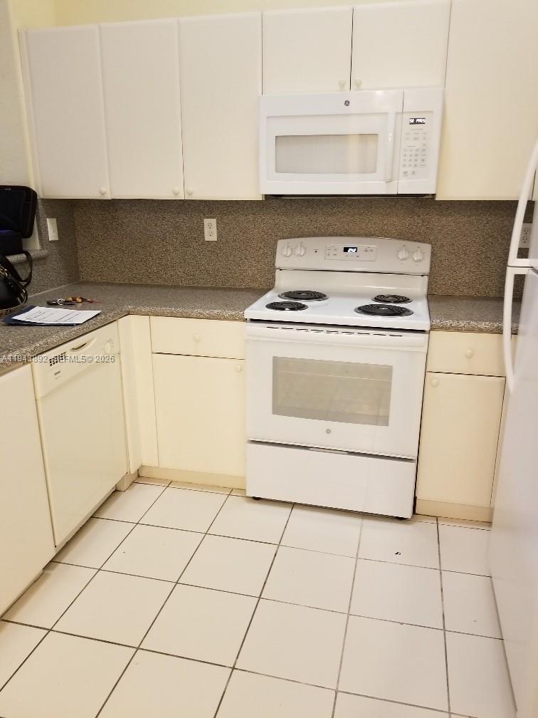 1663 Southeast 27th Drive, Unit 202 Homestead, FL 33035 - Photo 9 of 16 Photo 9