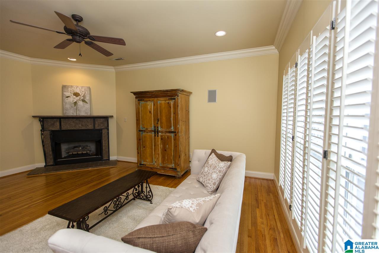 261 Shades Crest Road Birmingham, AL 35226 - Photo 4 of 50