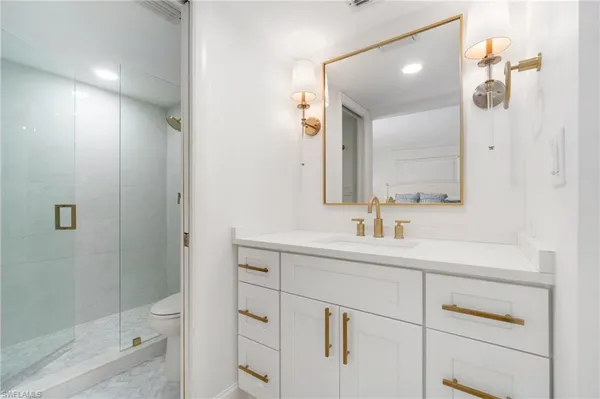 $994,000 | 1222 Gordon Drive, Unit 2, Naples, FL 34102