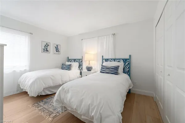 $994,000 | 1222 Gordon Drive, Unit 2, Naples, FL 34102