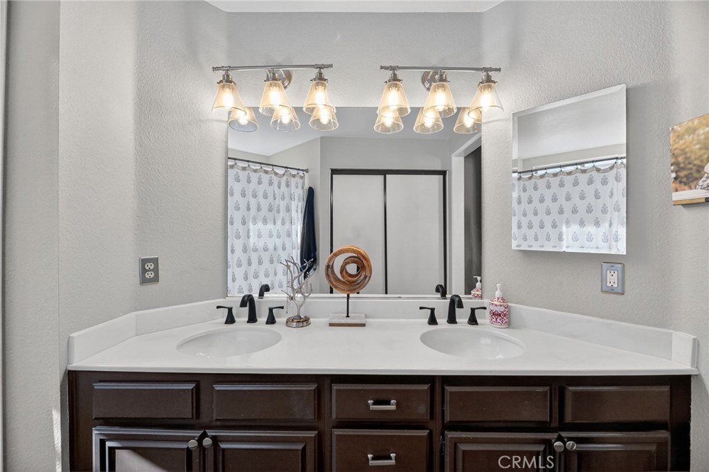 27536 Swallow Court Temecula, CA 92591 - Photo 26 of 52