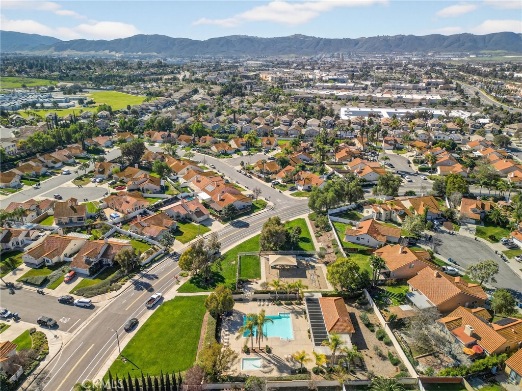 27536 Swallow Court Temecula, CA 92591 - Photo 50 of 55 an aerial view of residential house with outdoor space and river