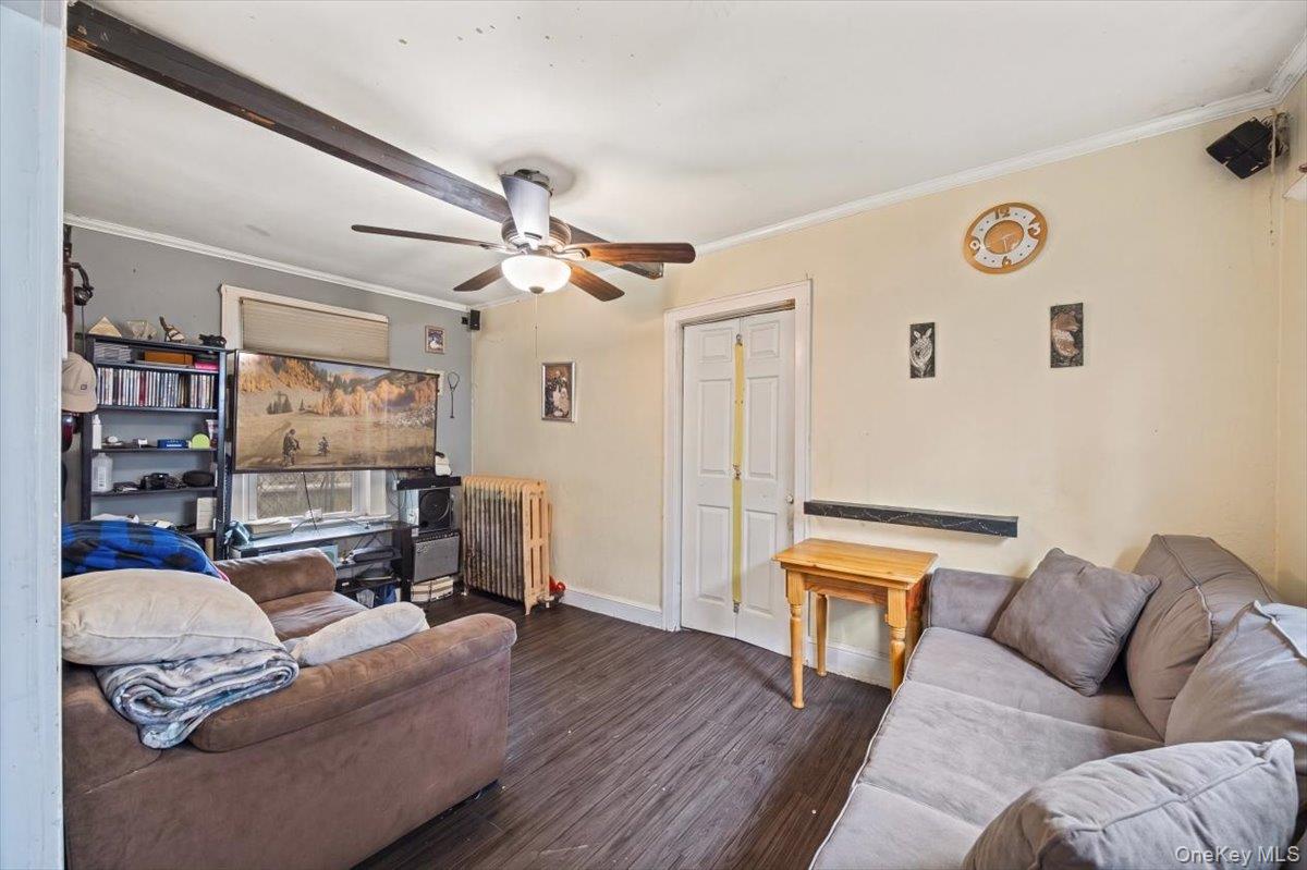 8 Geyser Place White Plains, NY 10607 - Photo 7 of 18