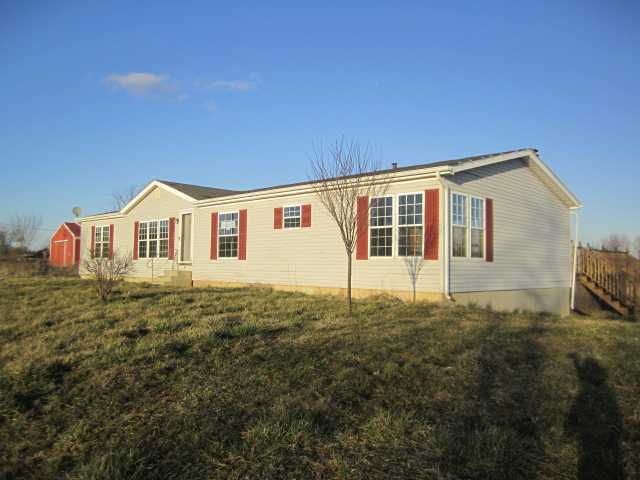 11296 Dozer Road Southwest Stoutsville, OH 43154 - Photo 1 of 10