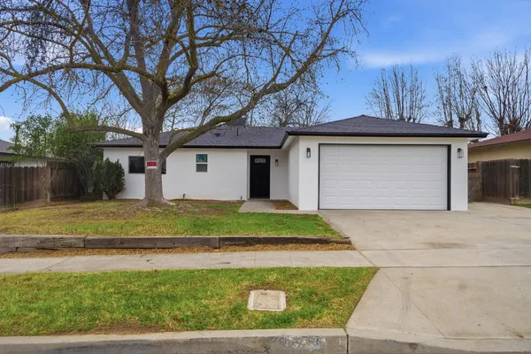 $365,000 | 4573 North Woodson Avenue, Fresno, CA 93705