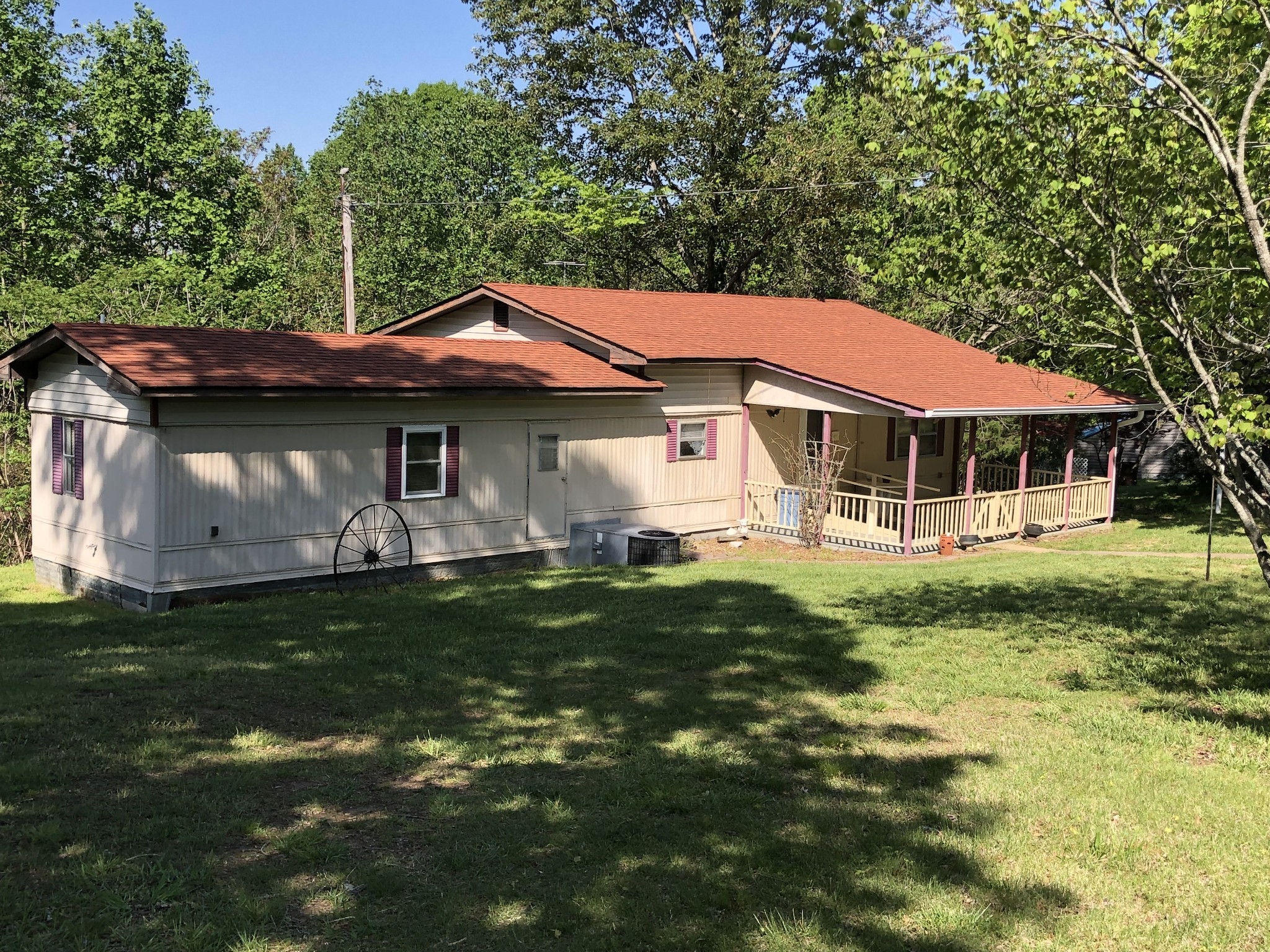 1250 Montgomery County Line Road Cunningham, TN 37052 - Photo 1 of 11 Gallery Image 1