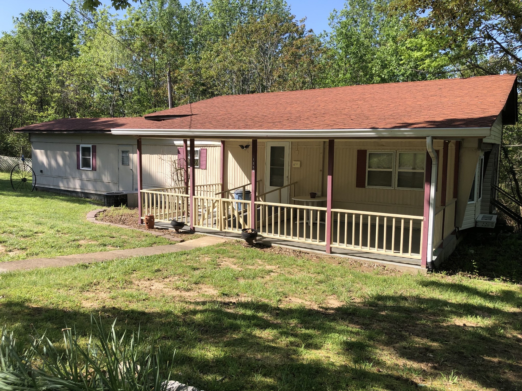1250 Montgomery County Line Road Cunningham, TN 37052 - Photo 2 of 11 Gallery Image 2