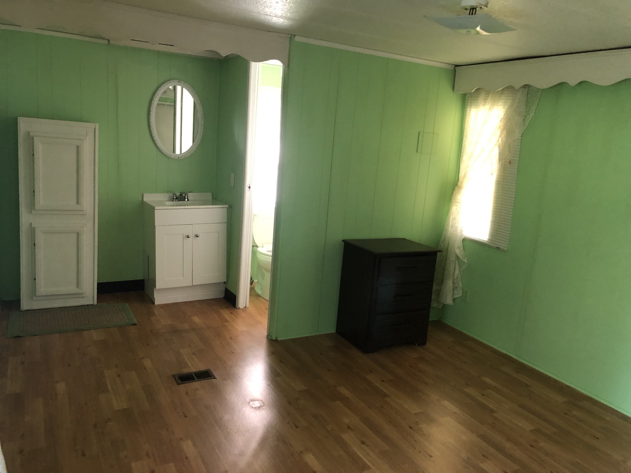 1250 Montgomery County Line Road Cunningham, TN 37052 - Photo 6 of 11 Gallery Image 6