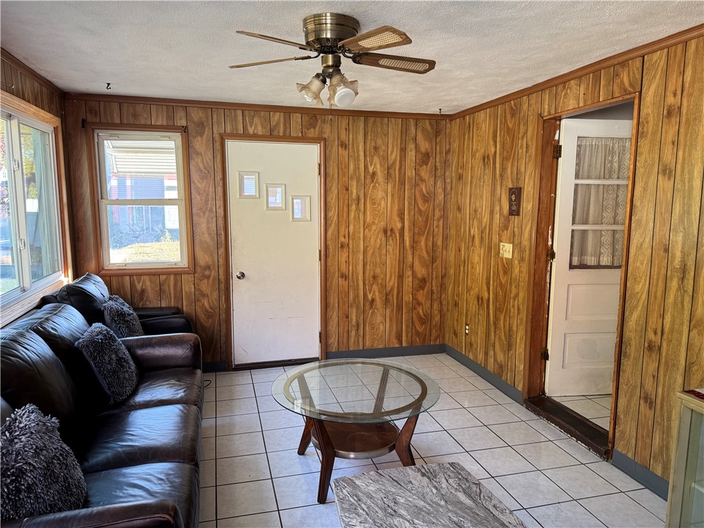 12 Devon Street Providence, RI 02904 - Photo 11 of 13 Sunroom
