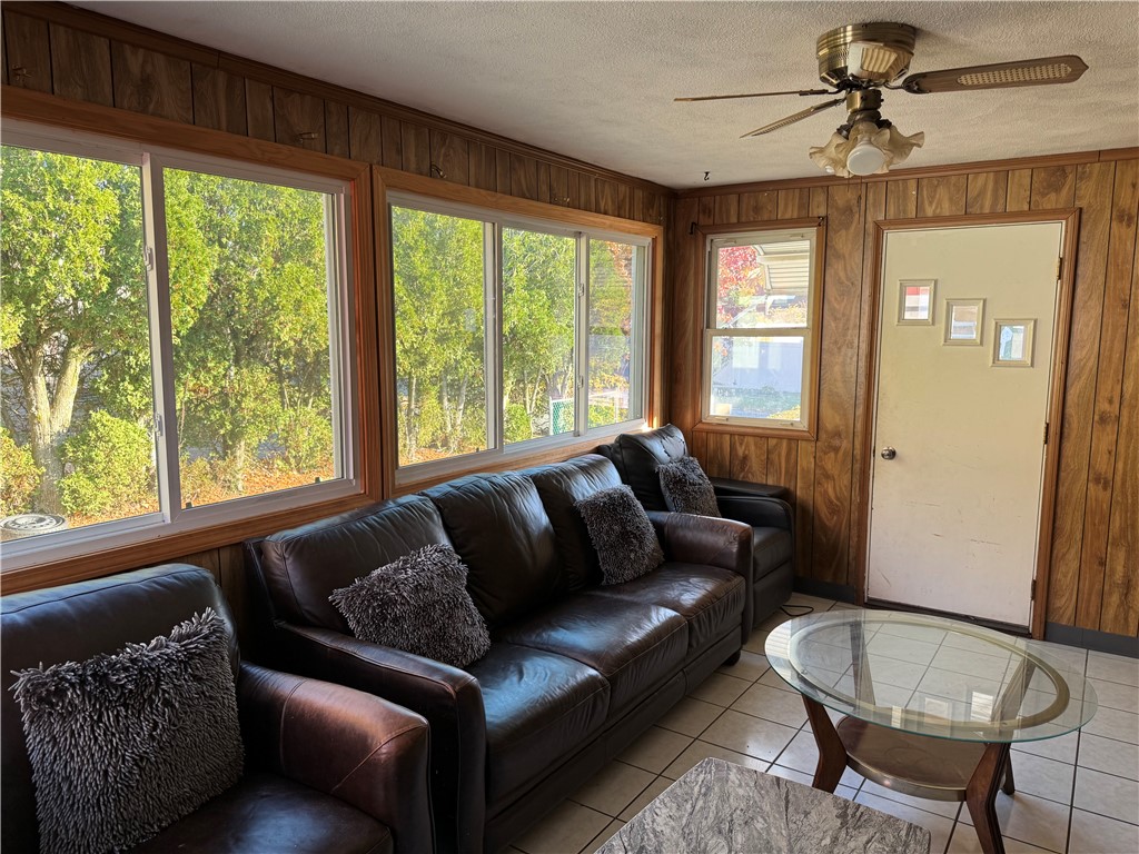 12 Devon Street Providence, RI 02904 - Photo 12 of 13 Sunroom