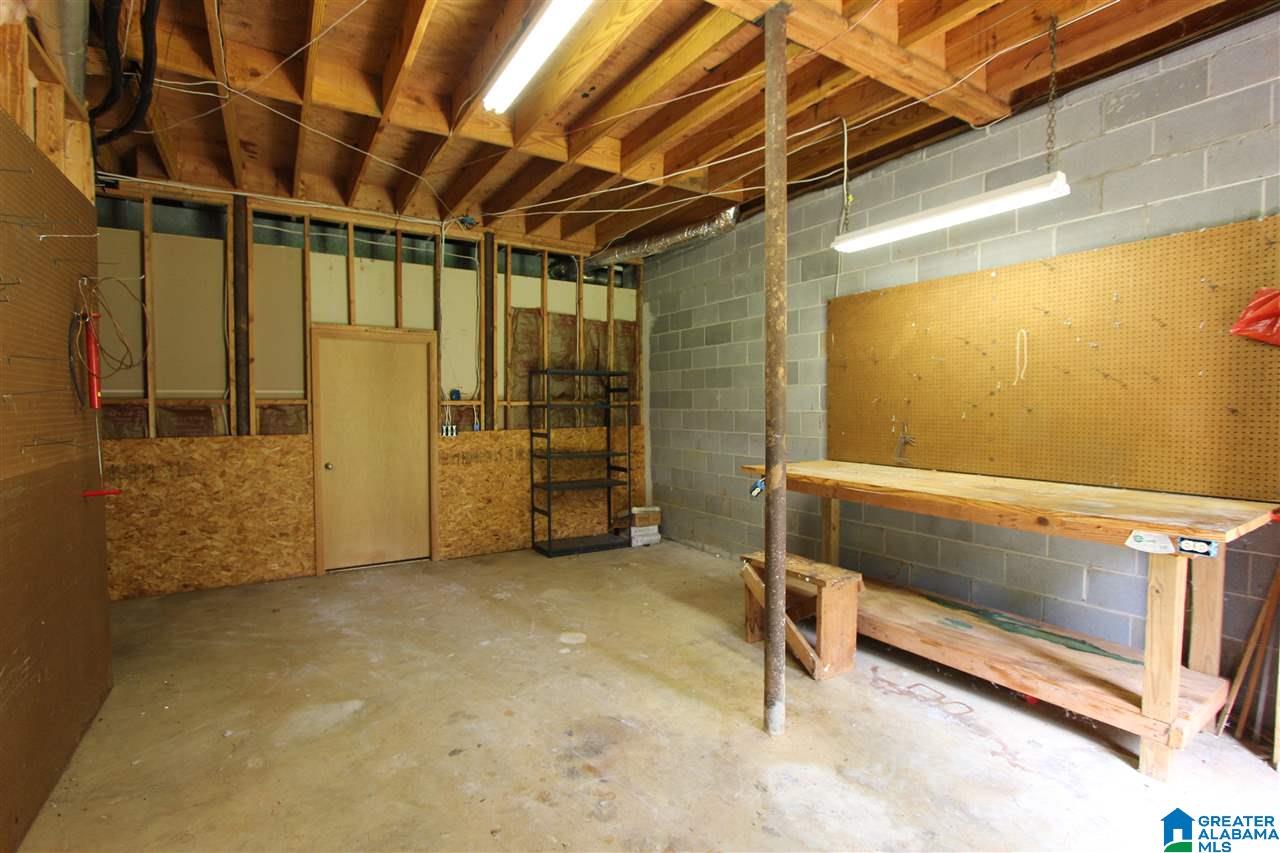 2417 Coleman Road Anniston, AL 36207 - Photo 15 of 50