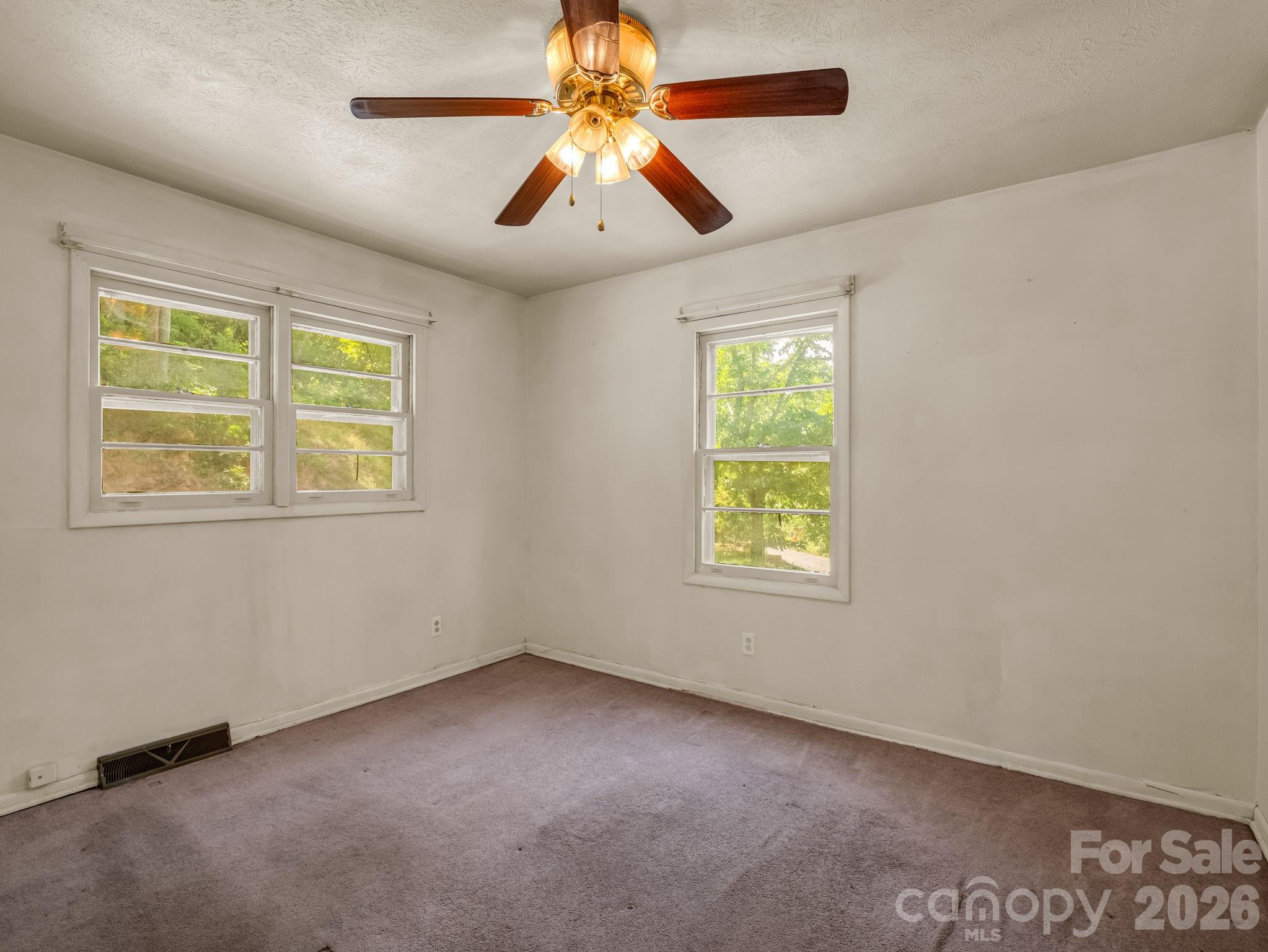 135 Jordan Road Swannanoa, NC 28778 - Photo 14 of 25