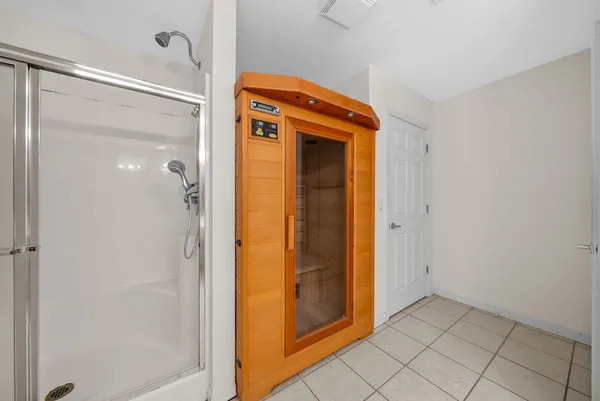 $649,900 | 310 Juliet Drive, Hopkinsville, KY 42240