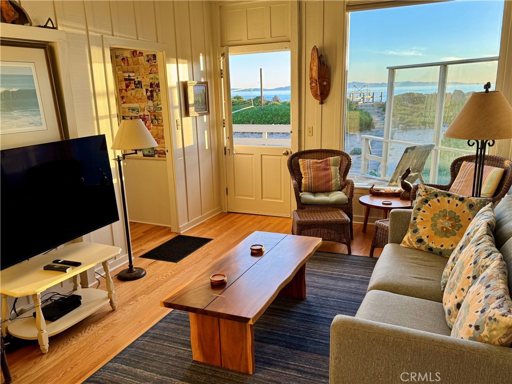 539 Sand Point Road Carpinteria, CA 93013 - Photo 19 of 26