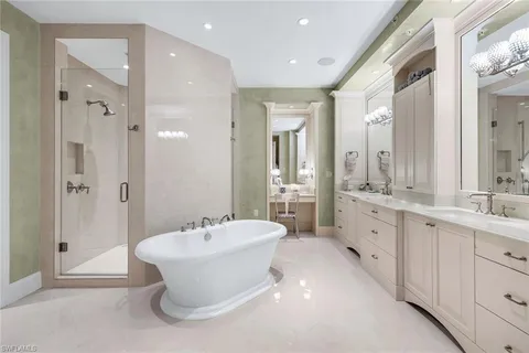 $4,750,000 | 4971 Bonita Bay Boulevard, Unit PH2604, Bonita Springs, FL 34134