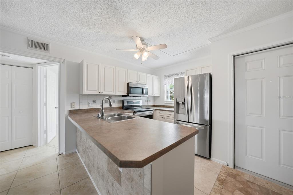 26485 Rampart Boulevard, Unit D4 Punta Gorda, FL 33983 - Photo 6 of 43
