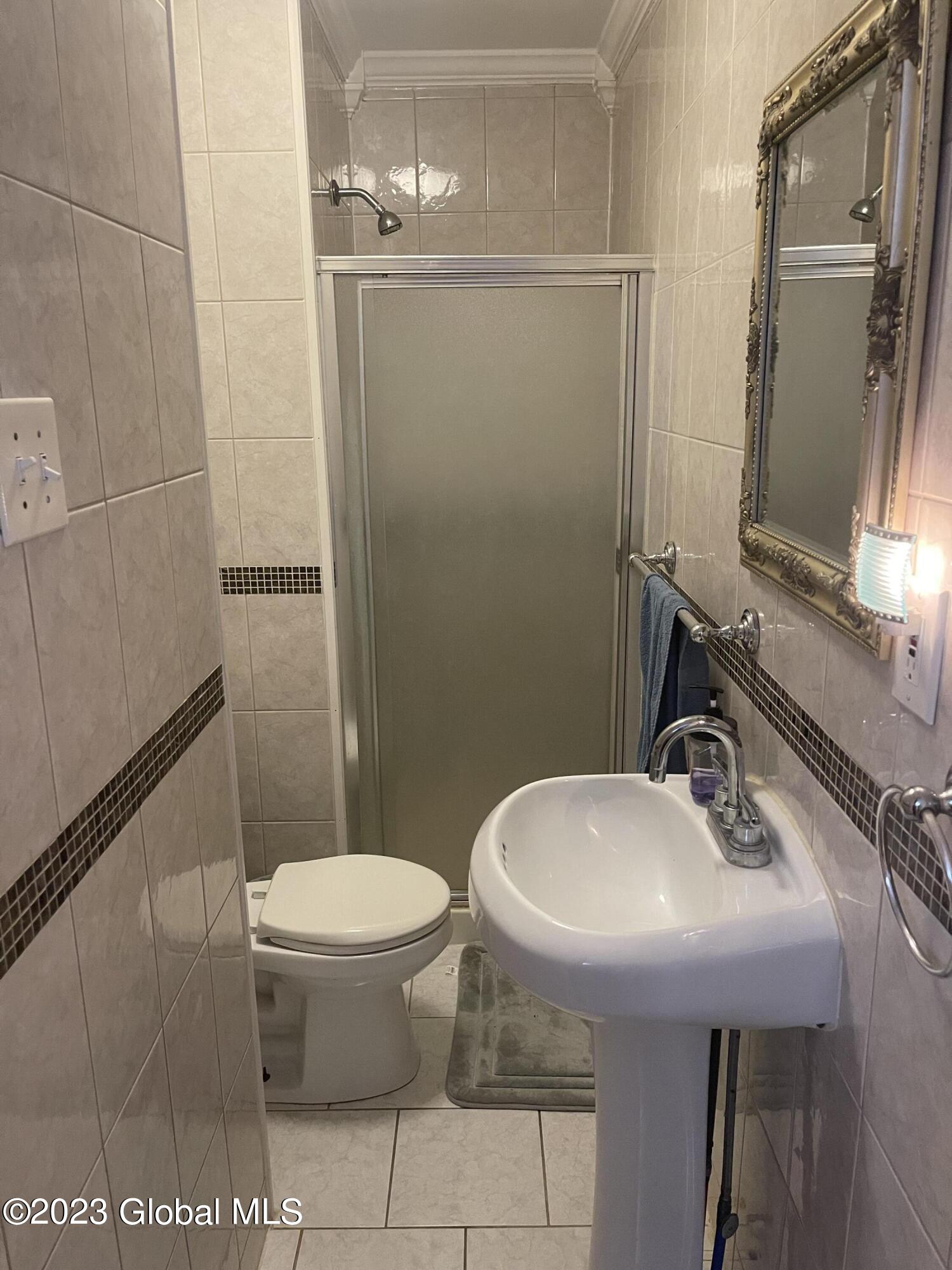 2410 Avenue A Schenectady, NY 12308 - Photo 16 of 18 IMG_3892