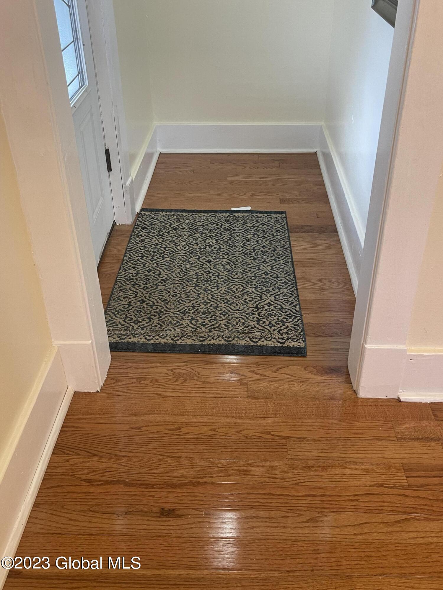 2410 Avenue A Schenectady, NY 12308 - Photo 3 of 18 IMG_3884