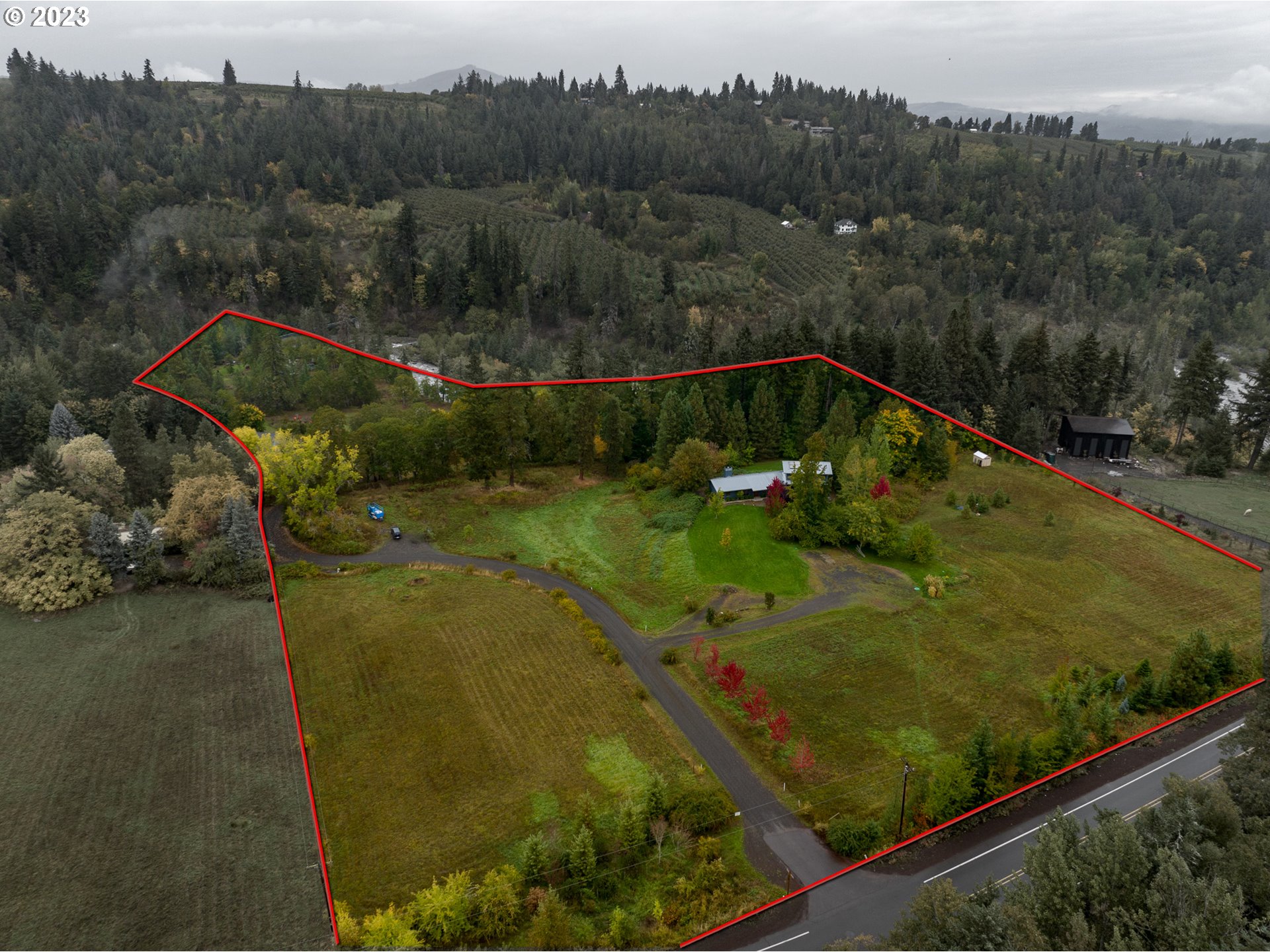 4460 Riverside Drive Hood River, OR 97031 - Photo 12 of 35 Gallery Image 12