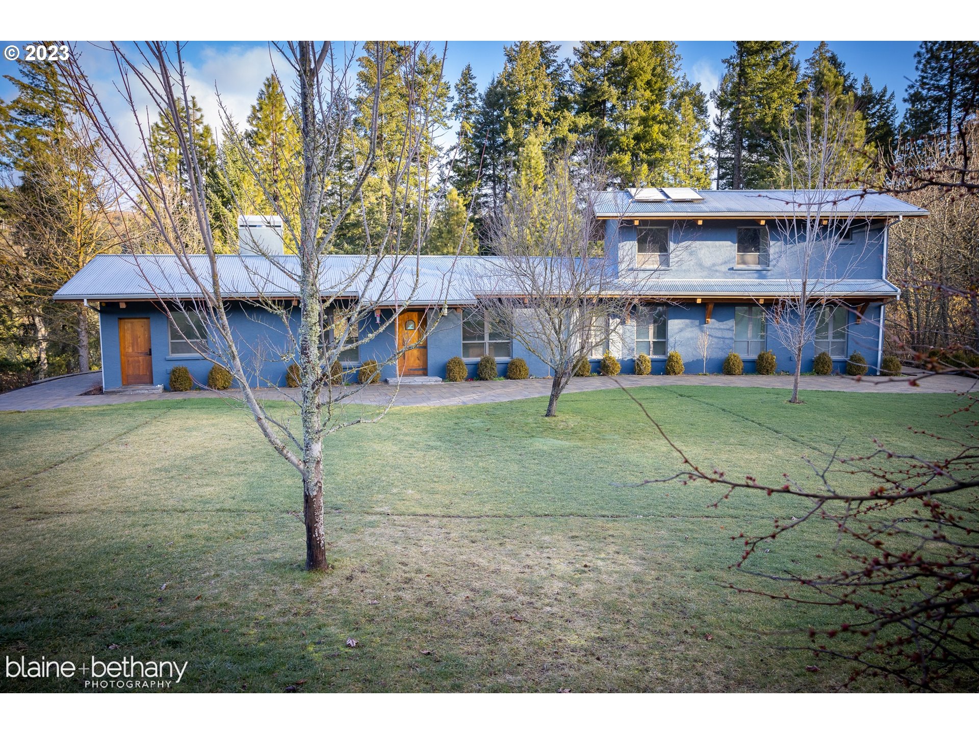 4460 Riverside Drive Hood River, OR 97031 - Photo 2 of 35 Gallery Image 2