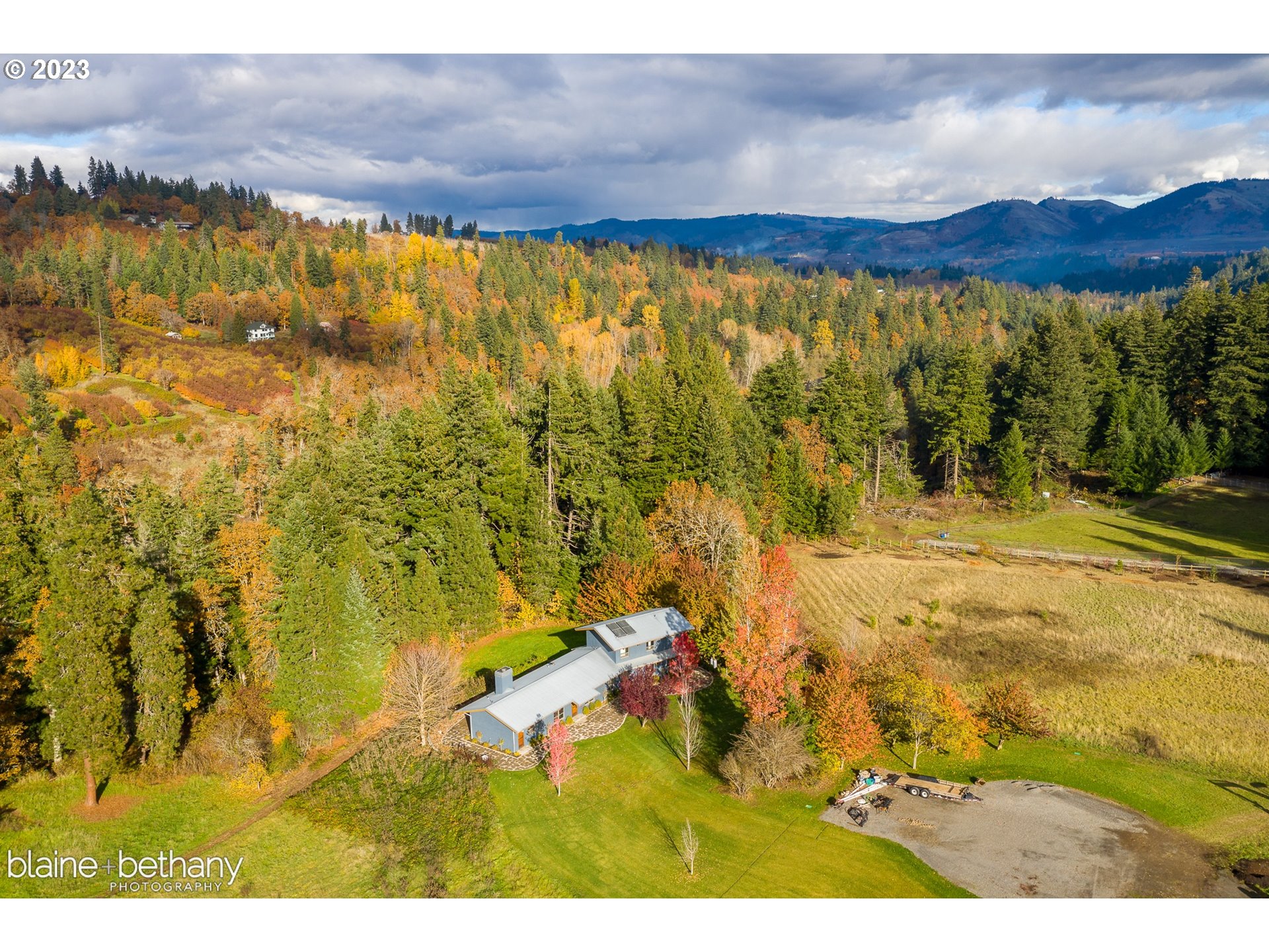 4460 Riverside Drive Hood River, OR 97031 - Photo 6 of 35 Gallery Image 6
