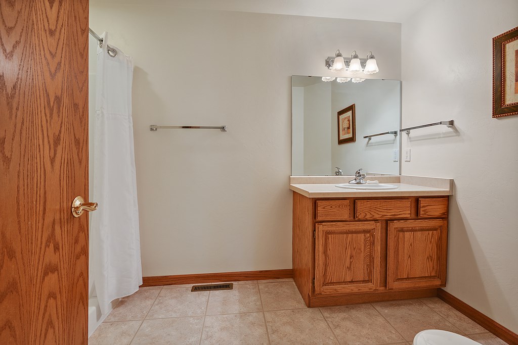 7585 Meadow Ridge Road, Unit J37 Egg Harbor, WI 54209 - Photo 6 of 22