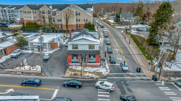 $2,900 | 1500 Main Street, Port Jefferson, NY 11777