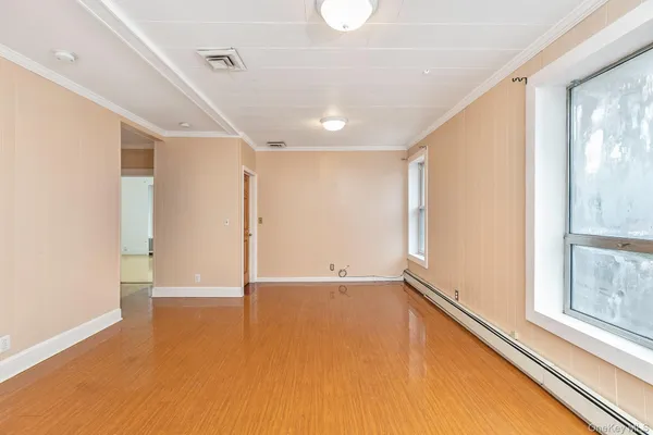 $2,900 | 1500 Main Street, Port Jefferson, NY 11777
